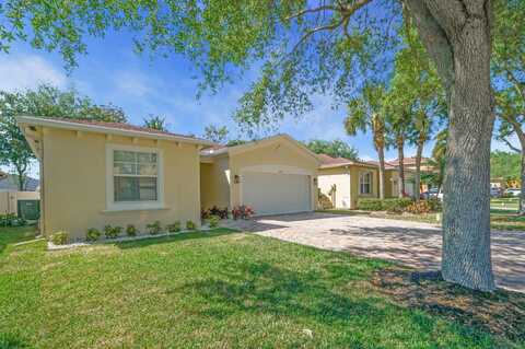 905 Fieldstone Way, West Palm Beach, FL 33413