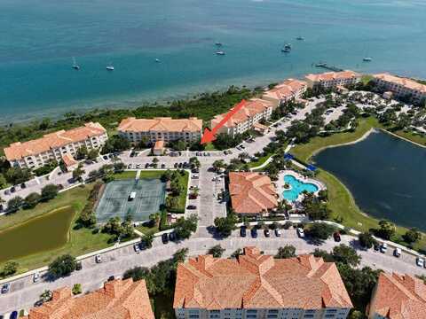 27 Harbour Isle Drive, Fort Pierce, FL 34949