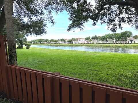 2938 SW 22nd Circle, Delray Beach, FL 33445