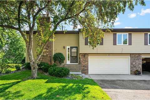 10372 Balsam Lane, Eden Prairie, MN 55347