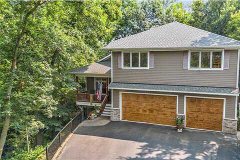 917 Parkview Lane, Victoria, MN 55386