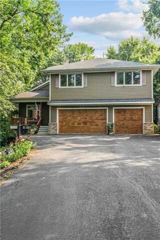 917 Parkview Lane, Victoria, MN 55386