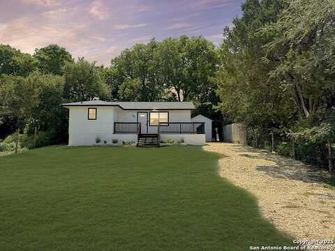 387 Lake Park Loop, Canyon Lake, TX 78133