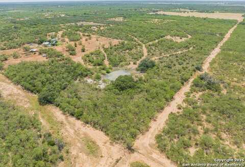 870 County Road 640, Hondo, TX 78861