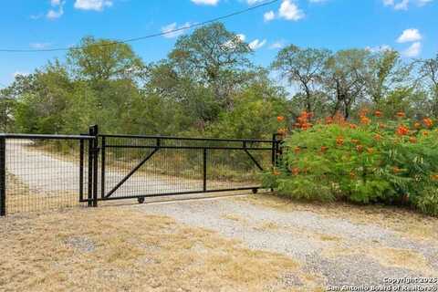 167 Gayle, Poteet, TX 78065