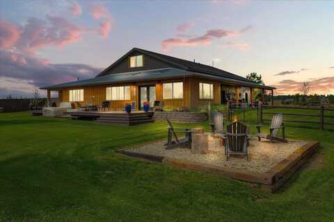 2012 W Maverick Ln, Deer Park, WA 99006