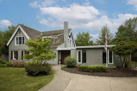 1 Nelson, Bay City, MI 48708