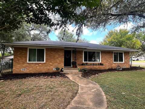 355 North Monroe Street, La Grange, TX 78945