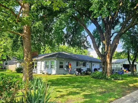 202 N Locust ST, Whitewater, KS 67154