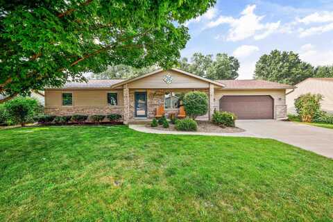 312 Santa Fe Trail, Waunakee, WI 53597