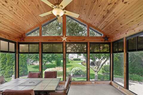 914 Countryside Crossing, Waunakee, WI 53597