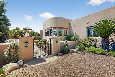 108 Vuelta Maria, Santa Fe, NM 87506