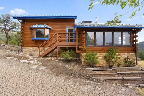 80 El Cerrito Place, Jemez Springs, NM 87025