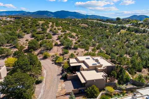 306 Callecita Place, Santa Fe, NM 87501