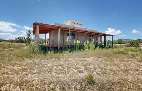 22 Warrenpoint Road, Cerrillos, NM 87010