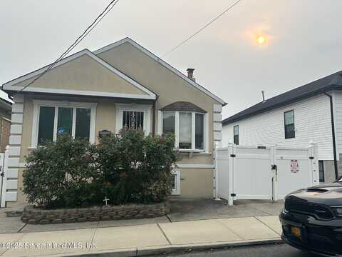 116 Bionia Avenue, Staten Island, NY 10305