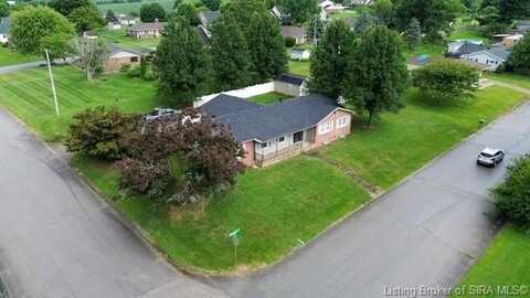 119 N Mahuron Drive, Salem, IN 47167