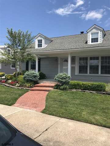 15 N Gladstone Ave, Margate City, NJ 08402