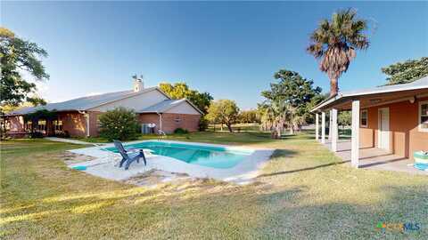 234 Lakeview Drive, Victoria, TX 77905