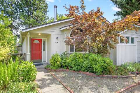 204 Patterson Street, Ashland, OR 97520