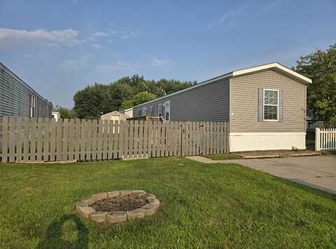 6910 Amarillo Dr, Romulus, MI 48174