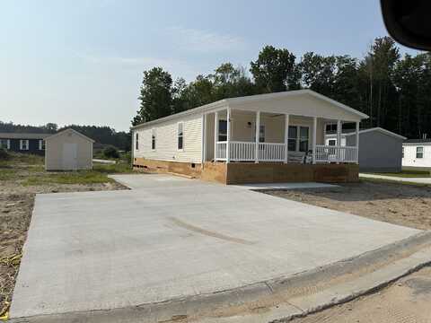 15 Kate St, Boyne City, MI 49712