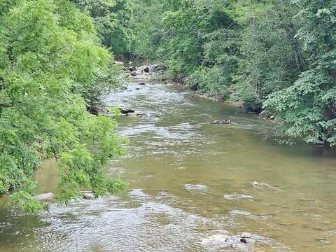 1101 Chestnut Falls Ln, Galax, VA 24333