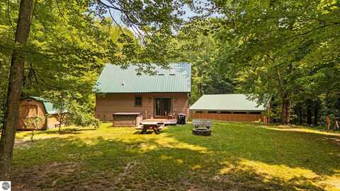 16862 Healey Lake Road, Thompsonville, MI 49683