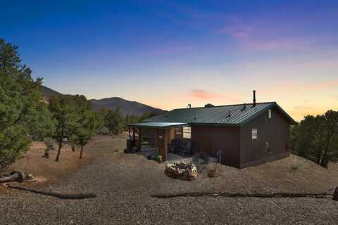 121 Llano Road, Questa, NM 87556
