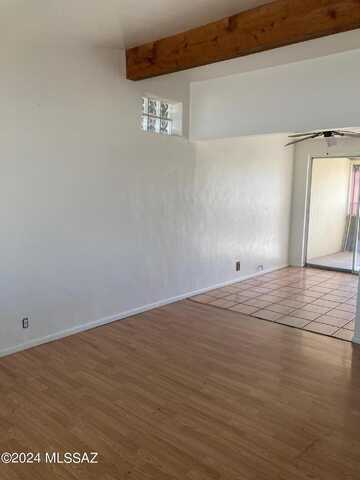 1063 W King Street, Tucson, AZ 85705