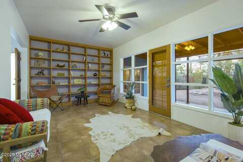 2260 N Chrysler Drive, Tucson, AZ 85716