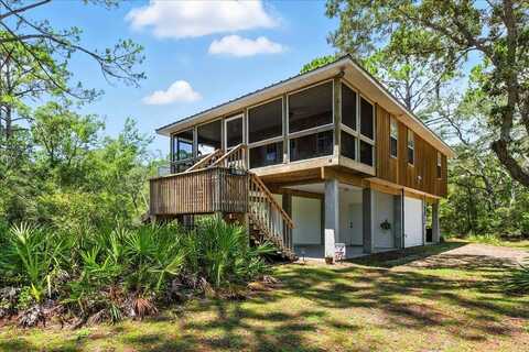 14 KNOTTY PINE Street, Panacea, FL 32346
