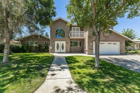 1563 S Klien Avenue, Reedley, CA 93654