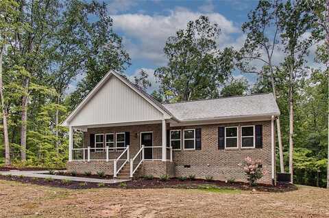 5036 Red Fox Trail, Asheboro, NC 27205
