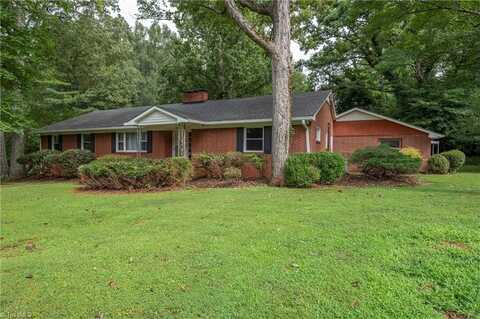 3155 Briarcliffe Road, Winston Salem, NC 27106