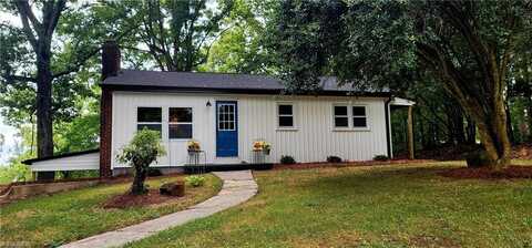 4780 Balsom Road, Pfafftown, NC 27040
