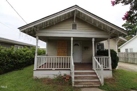207 W Brocklyn Street, Benson, NC 27504