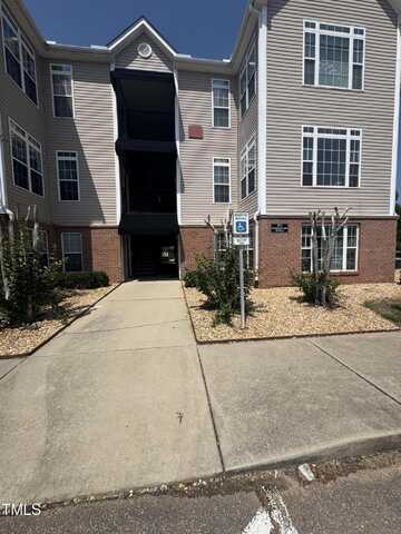 2511 Huntscroft Lane, Raleigh, NC 27617