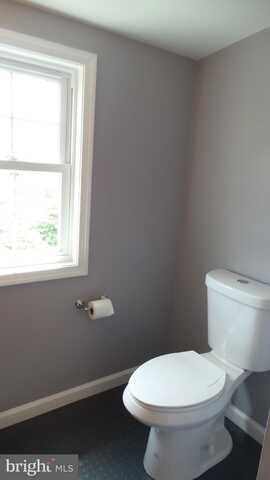 20 S CHESTNUT STREET, BOYERTOWN, PA 19512