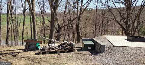 2948 HOG HOLLOW ROAD, EAST WATERFORD, PA 17021