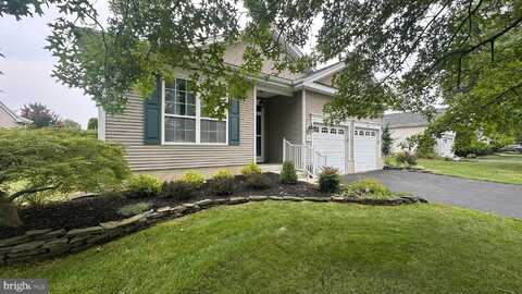 24 ELLINGTON DRIVE, COLUMBUS, NJ 08022
