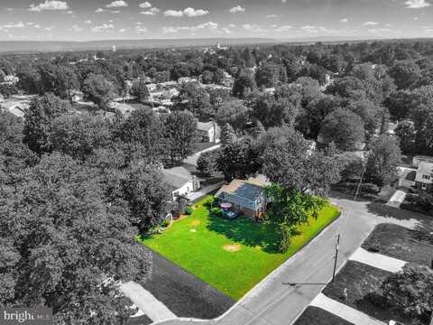 712 S BROAD STREET, MECHANICSBURG, PA 17055