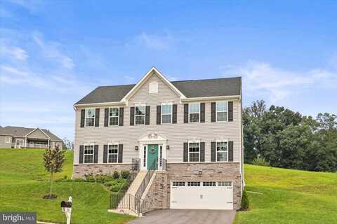562 MONOCACY TRAIL, SPRING GROVE, PA 17362