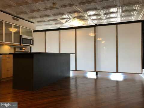 126 MARKET STREET, PHILADELPHIA, PA 19106