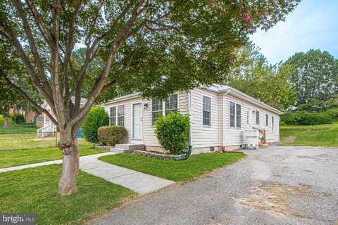 124 E 15TH STREET, FRONT ROYAL, VA 22630