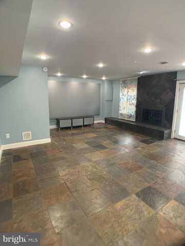 8 E DARBY COURT, GAITHERSBURG, MD 20878