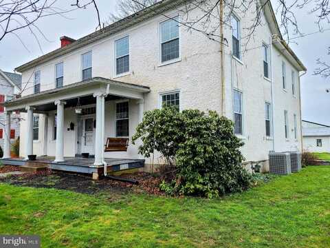 203 E MAIN STREET, FAIRFIELD, PA 17320