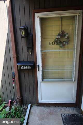 5009 S CONVENT LANE, PHILADELPHIA, PA 19114