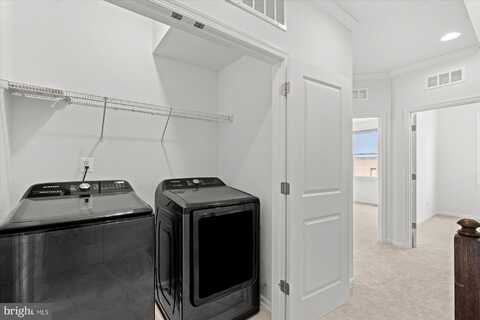 8423 REFORMATORY WAY, LORTON, VA 22079