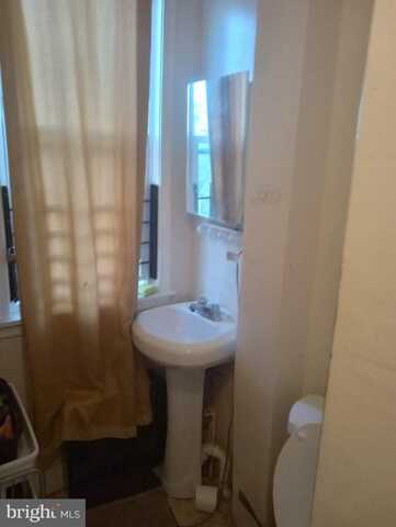 811 N MILTON AVENUE, BALTIMORE, MD 21205
